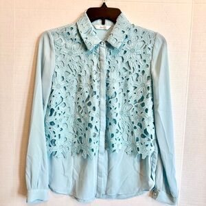Chic Light Blue Lace Women's Blouse size 165 or XS Lightly Used